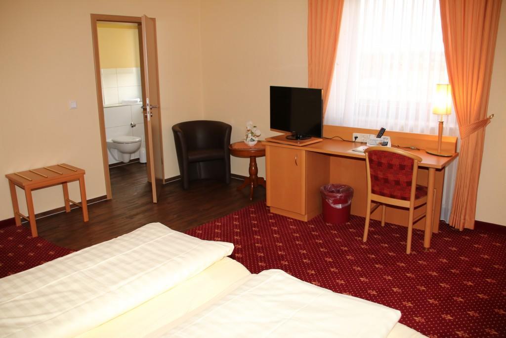 Landgasthof Hotel Bechtel Zella Экстерьер фото