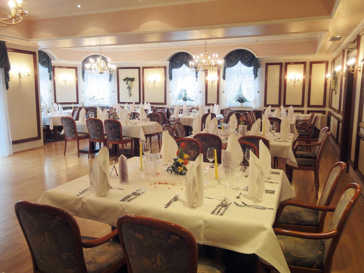 Landgasthof Hotel Bechtel Zella Экстерьер фото